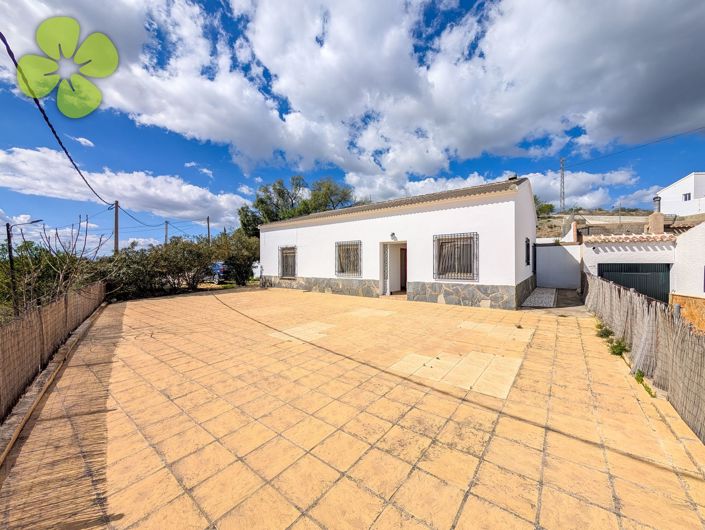 Image No.4-4 Bed Villa for sale