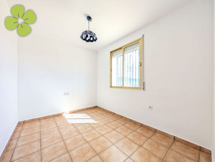 Image No.10-4 Bed Villa for sale