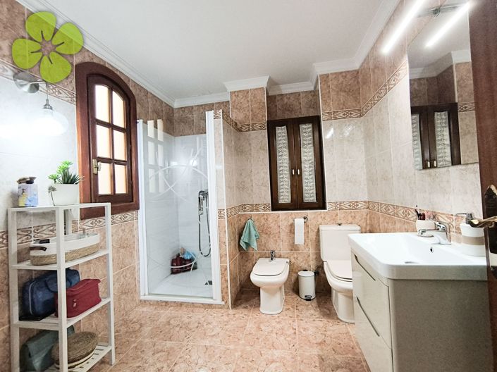 Image No.13-5 Bed Village House for sale