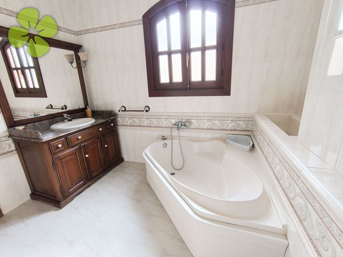 Image No.18-5 Bed Village House for sale