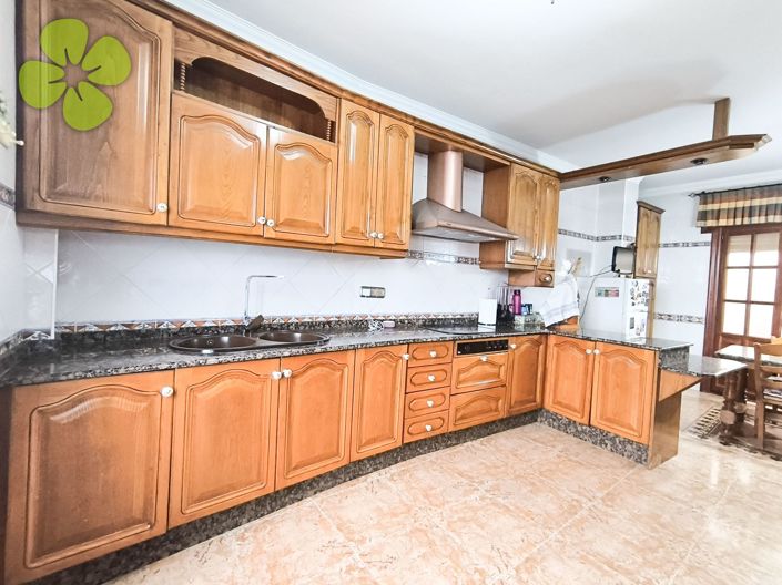 Image No.9-5 Bed Village House for sale