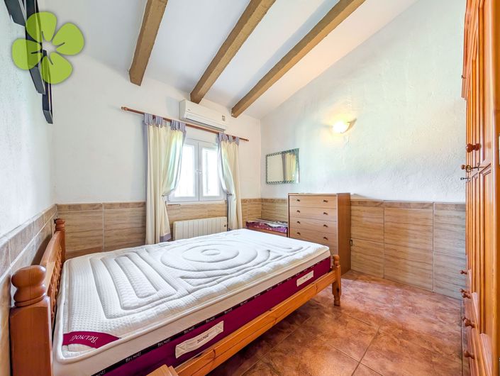 Image No.19-3 Bed Country House for sale