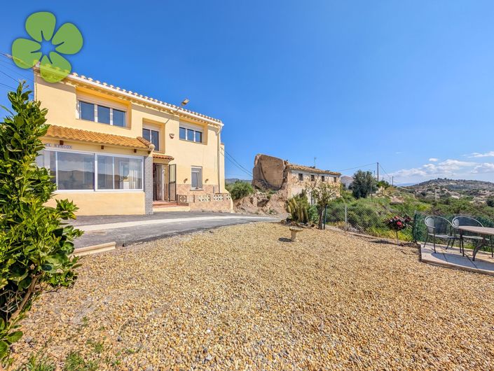 Image No.3-3 Bed Country House for sale