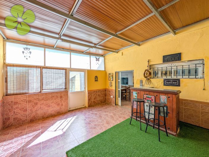 Image No.23-3 Bed Country House for sale