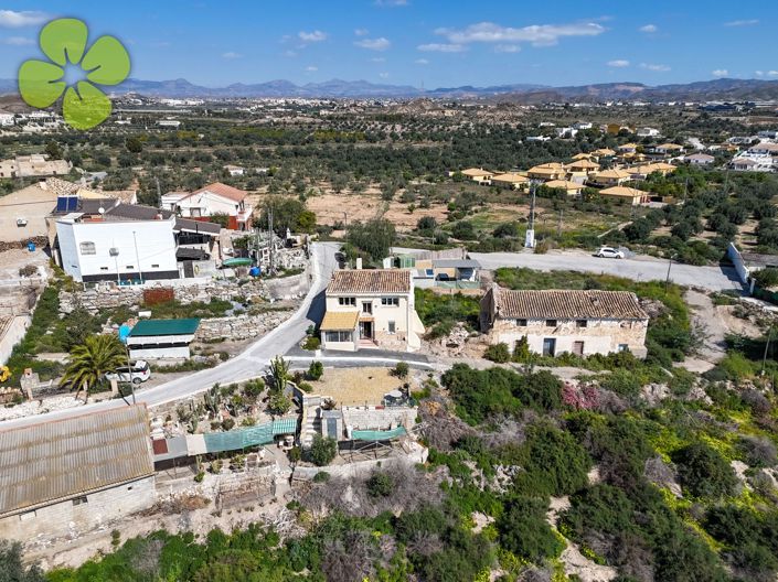 Image No.30-3 Bed Country House for sale