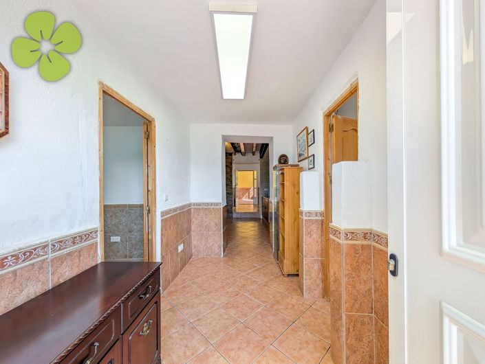 Image No.5-3 Bed Country House for sale