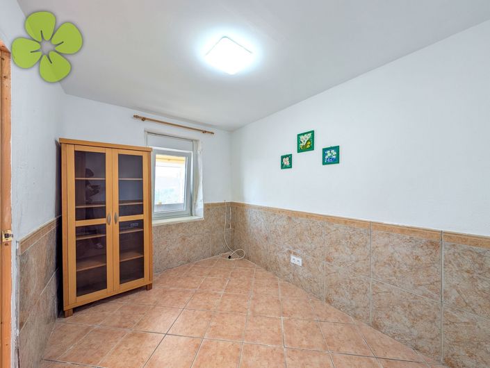 Image No.8-3 Bed Country House for sale