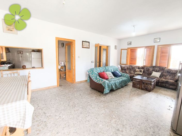 Image No.12-6 Bed Country House for sale
