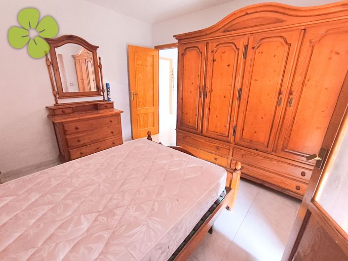 Image No.17-6 Bed Country House for sale