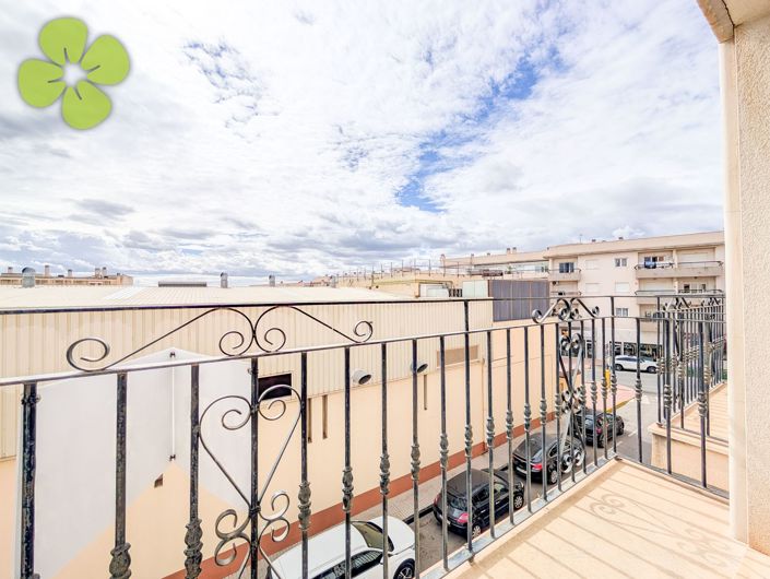 Image No.10-3 Bed Apartment for sale