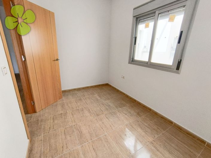 Image No.12-3 Bed Apartment for sale