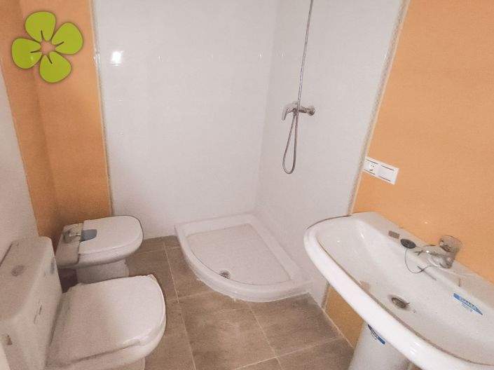 Image No.15-3 Bed Apartment for sale