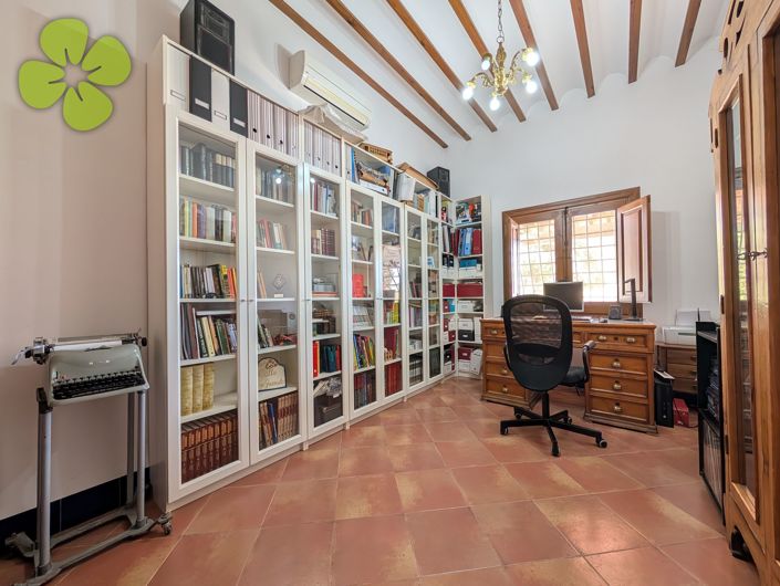 Image No.15-4 Bed Villa for sale