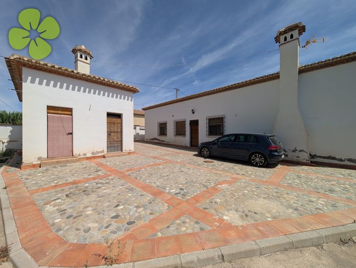 Image No.18-4 Bed Villa for sale