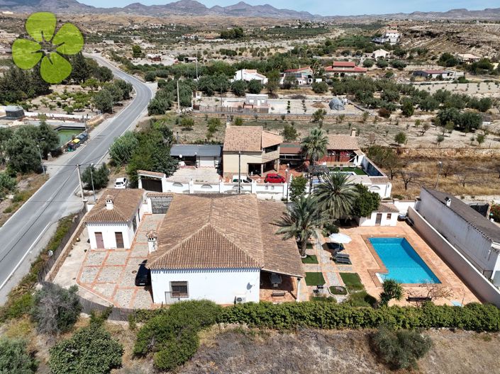 Image No.20-4 Bed Villa for sale