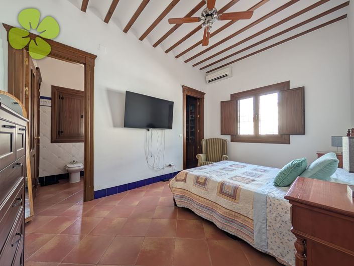 Image No.7-4 Bed Villa for sale