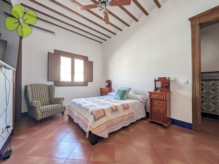 Image No.8-4 Bed Villa for sale