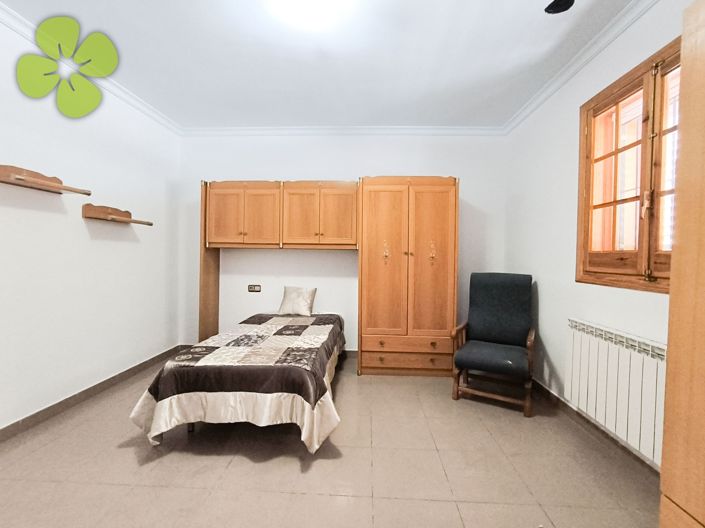 Image No.10-4 Bed Villa for sale