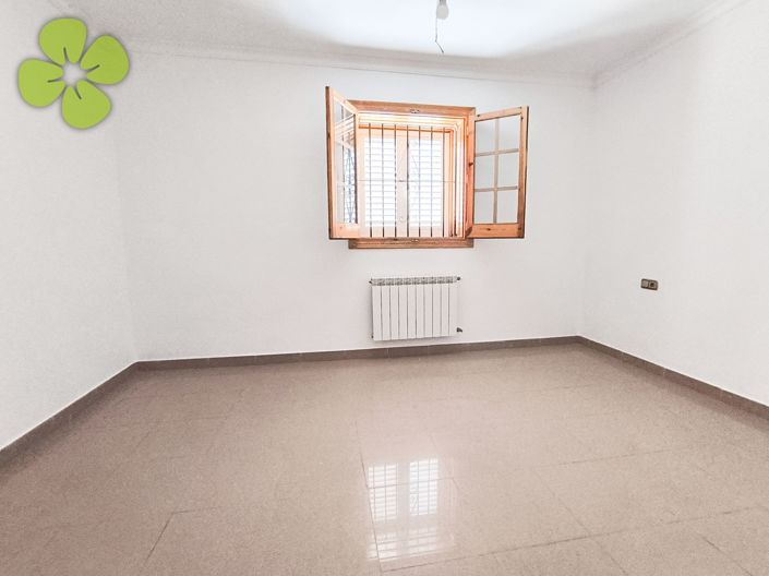 Image No.12-4 Bed Villa for sale