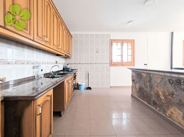 Image No.6-4 Bed Villa for sale