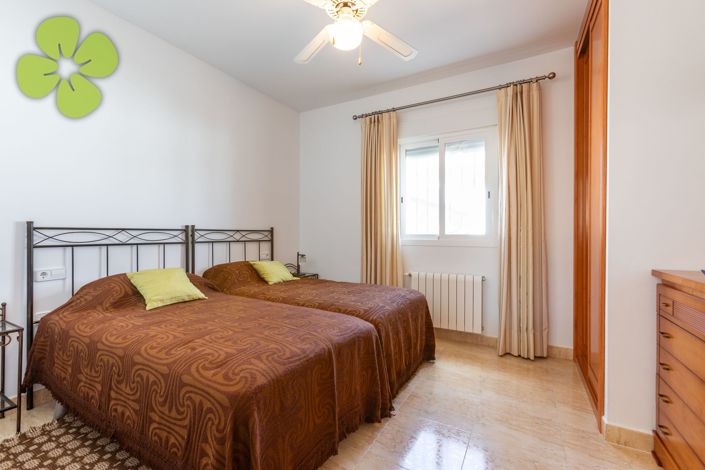 Image No.12-3 Bed Villa for sale