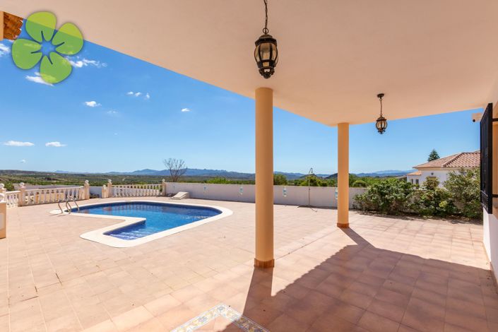 Image No.18-3 Bed Villa for sale