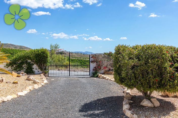 Image No.19-3 Bed Villa for sale