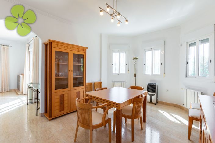 Image No.6-3 Bed Villa for sale