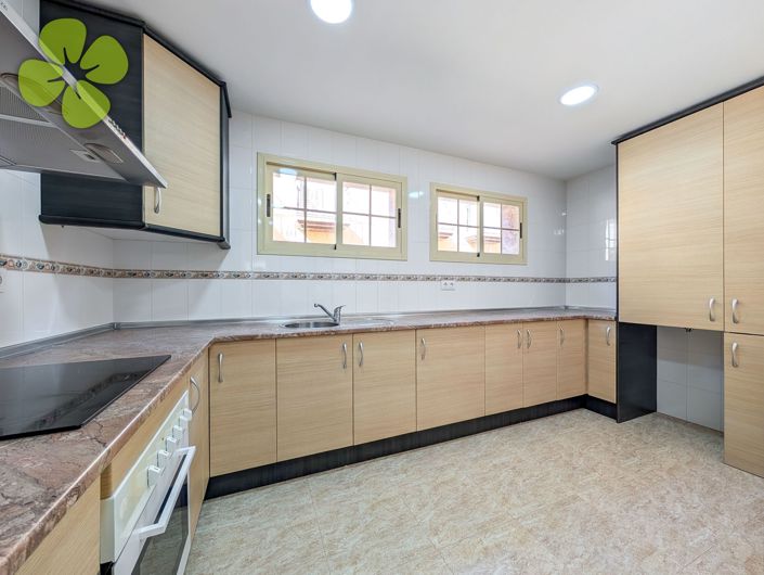 Image No.6-3 Bed Duplex for sale