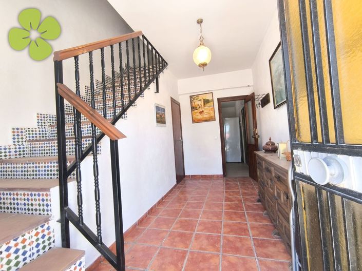 Image No.3-6 Bed Country House for sale