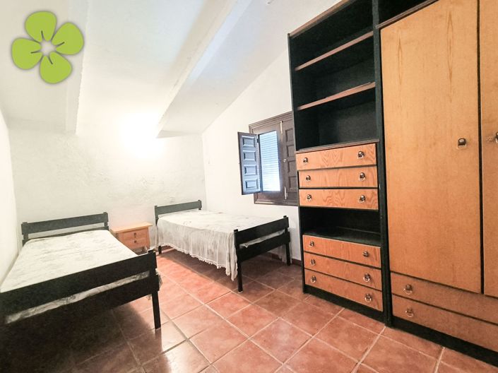 Image No.23-6 Bed Country House for sale