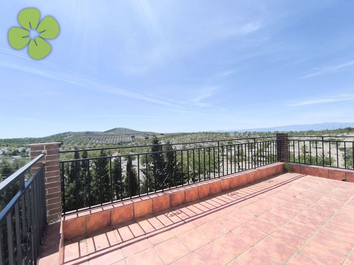 Image No.30-6 Bed Country House for sale