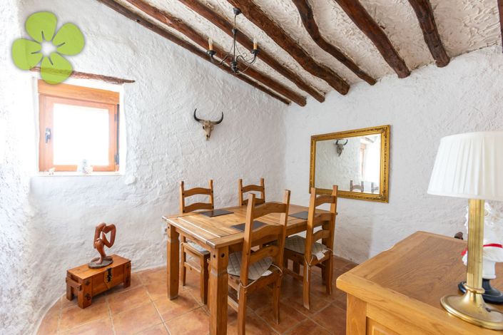 Image No.13-3 Bed Country House for sale