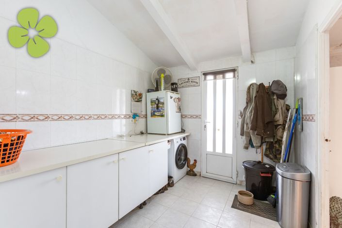 Image No.16-3 Bed Country House for sale