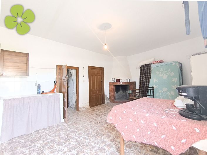 Image No.11-4 Bed Country House for sale