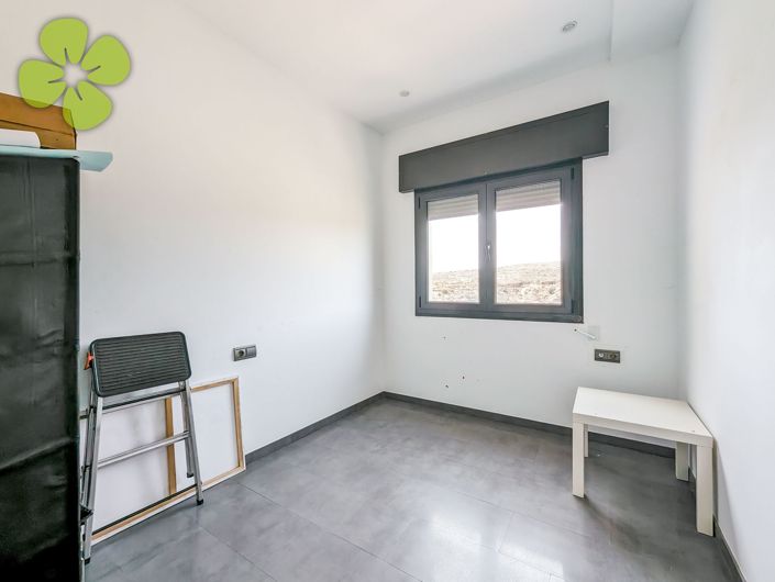 Image No.18-4 Bed Village House for sale