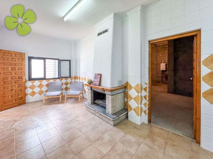 Image No.19-4 Bed Village House for sale