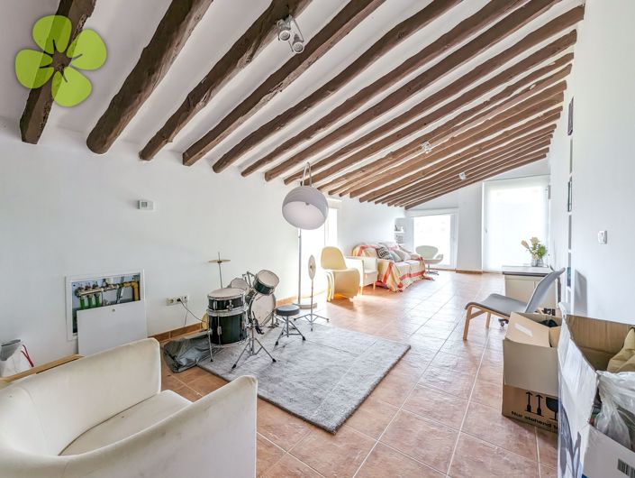 Image No.25-4 Bed Village House for sale