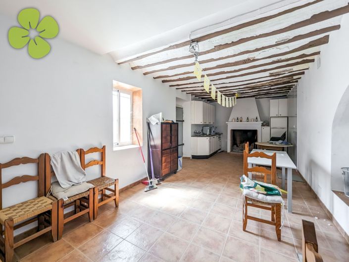 Image No.27-4 Bed Village House for sale