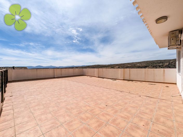 Image No.7-4 Bed Village House for sale