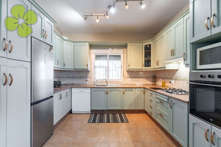 Image No.10-3 Bed Villa for sale