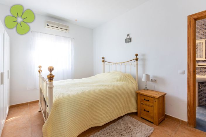 Image No.14-3 Bed Villa for sale