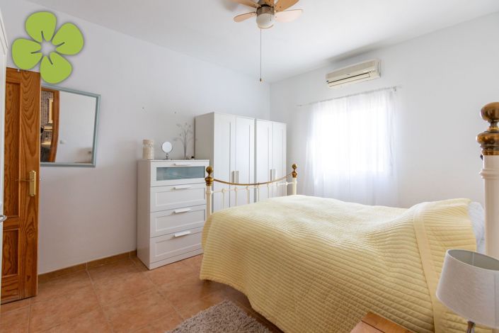 Image No.15-3 Bed Villa for sale