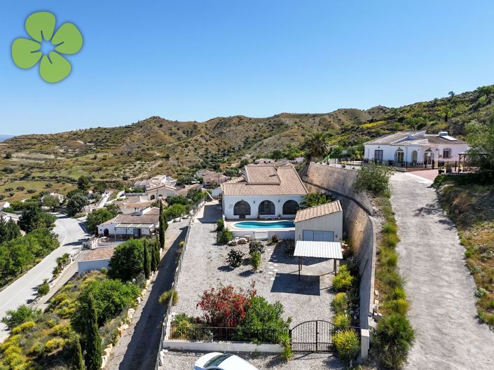 Image No.18-3 Bed Villa for sale