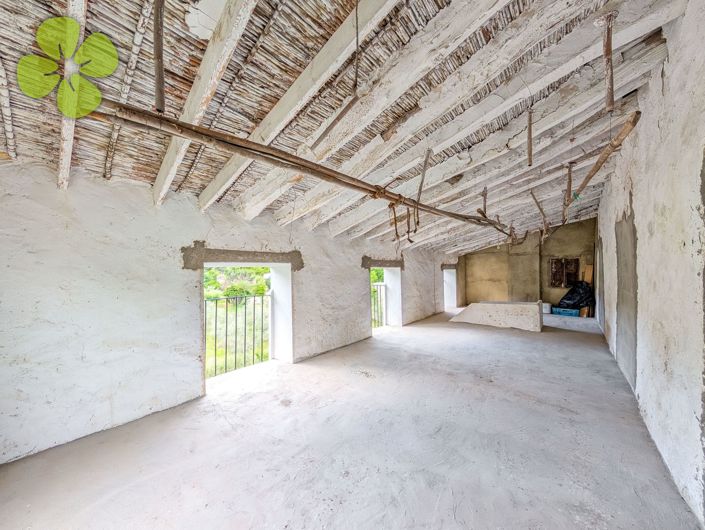 Image No.18-2 Bed Country House for sale