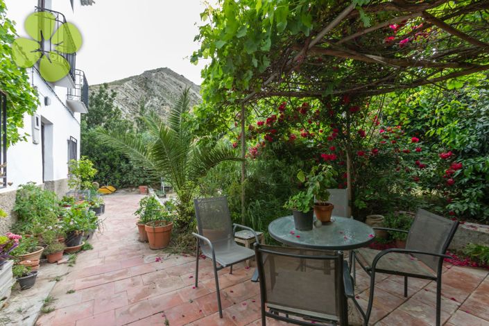 Image No.19-2 Bed Country House for sale
