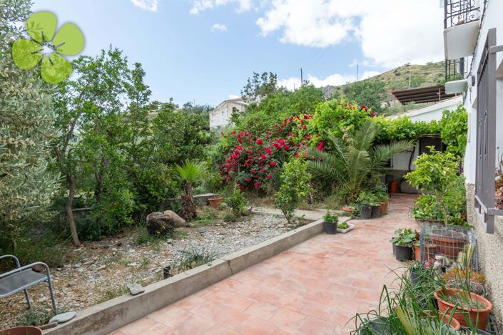 Image No.21-2 Bed Country House for sale