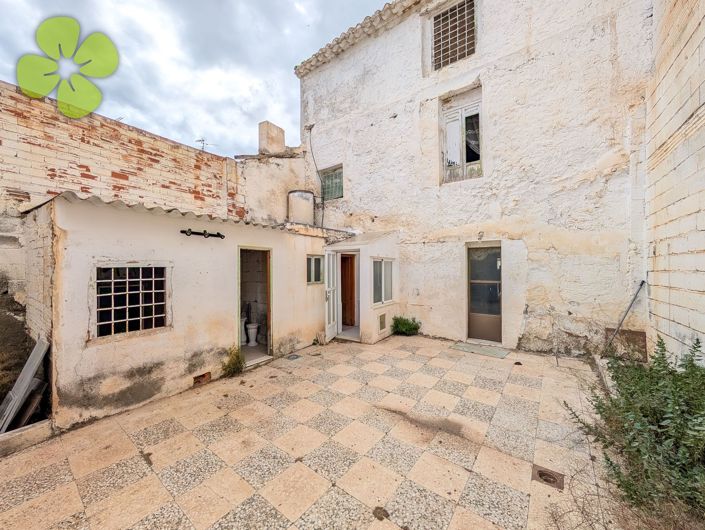 Image No.13-4 Bed Village House for sale