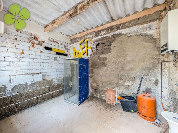 Image No.15-4 Bed Village House for sale