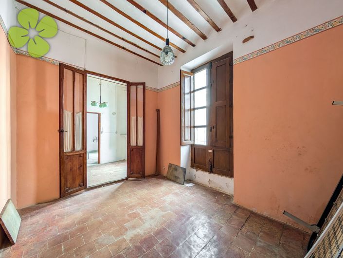 Image No.21-4 Bed Village House for sale